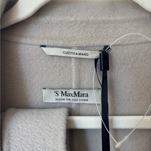 MaxMara Soft Bone/Ecru/greige Wool Coat. - Picture 4 of 12